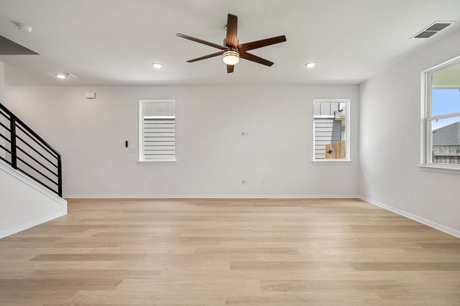 009_lnb04965_210 009_lnb04965_210