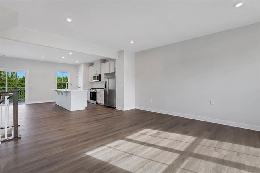 Spacious, unfurnished interior of a new home in Park Ridge at Sugar Hill, Sugar Hill (Image 8).
