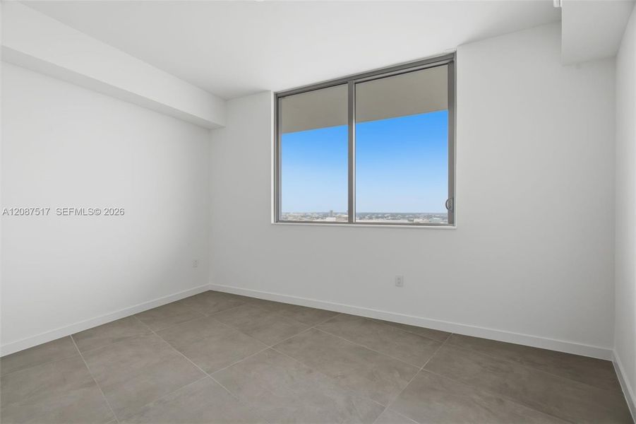 Spacious, unfurnished interior of a new home in , Miami (Image 51).