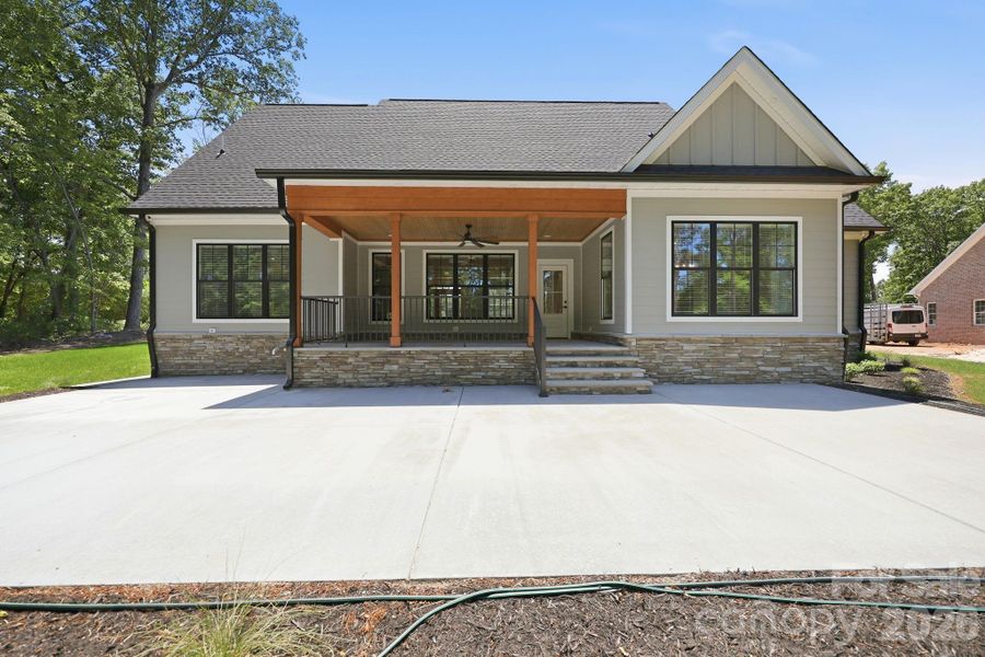 Exterior details and patio area of a home in , Lewisville (Image 4).