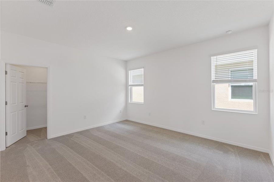Spacious, unfurnished interior of a new home in Mirror Lake Village, Fruitland Park (Image 11). Spacious, unfurnished interior of a new home in Mirror Lake Village, Fruitland Park (Image 11).