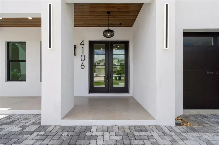Exterior details and patio area of a home in , Tampa (Image 36).