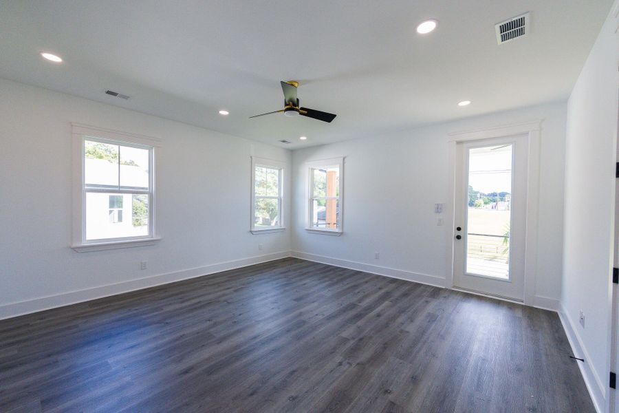 Spacious, unfurnished interior of a new home in , North Charleston (Image 58).