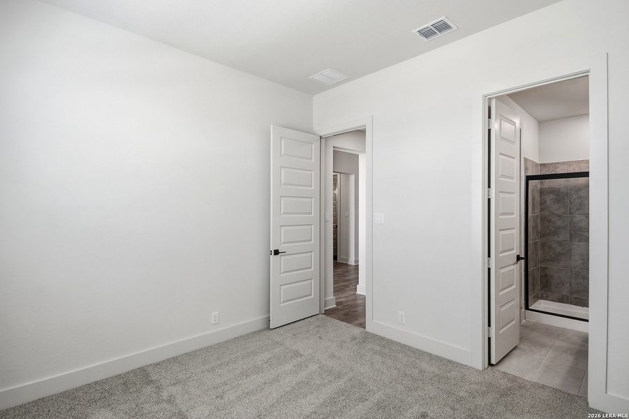Spacious, unfurnished interior of a new home in Mesa Western, Cibolo (Image 43). Spacious, unfurnished interior of a new home in Mesa Western, Cibolo (Image 43).
