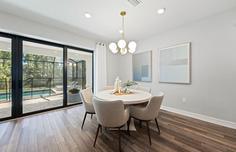 Café area located off the kitchen