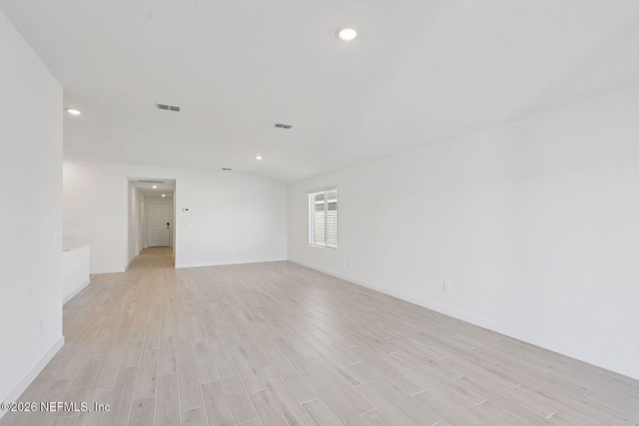 Spacious, unfurnished interior of a new home in Colbert Landings, Palm Coast (Image 29). Spacious, unfurnished interior of a new home in Colbert Landings, Palm Coast (Image 29).