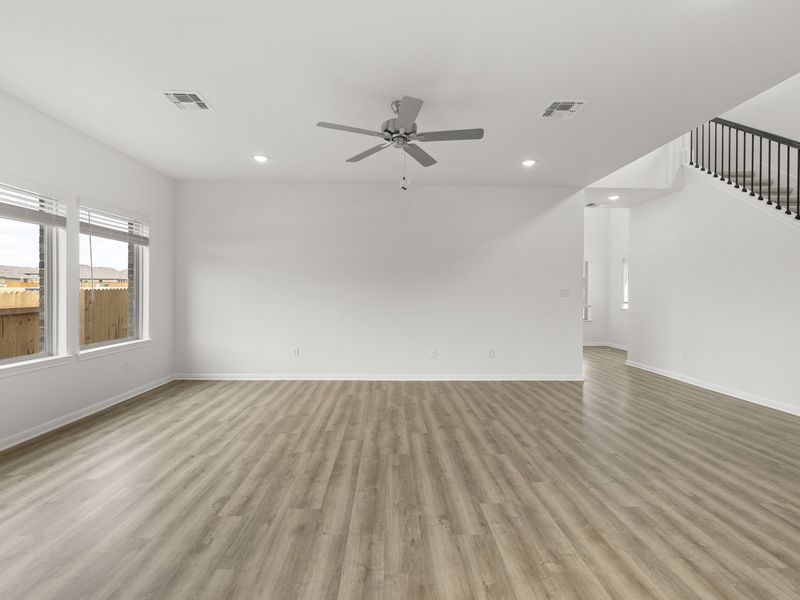 Representative unfurnished interior of a home built from the Dallas by Pacesetter Homes in Crosswinds, Kyle (Image 18).