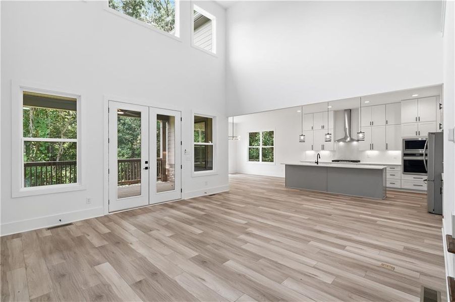 Spacious, unfurnished interior of a new home in , Jefferson (Image 21).