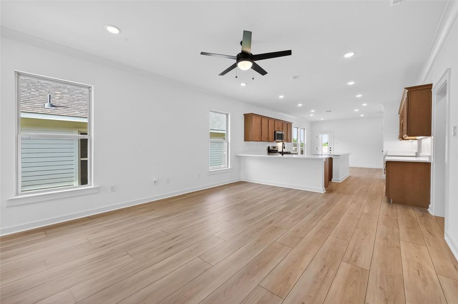 Spacious, unfurnished interior of a new home in Mostyn Springs, Magnolia (Image 32).