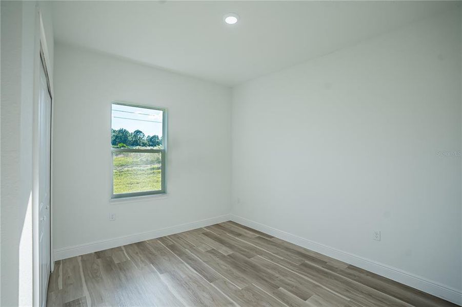 Spacious, unfurnished interior of a new home in , Ocala (Image 23).