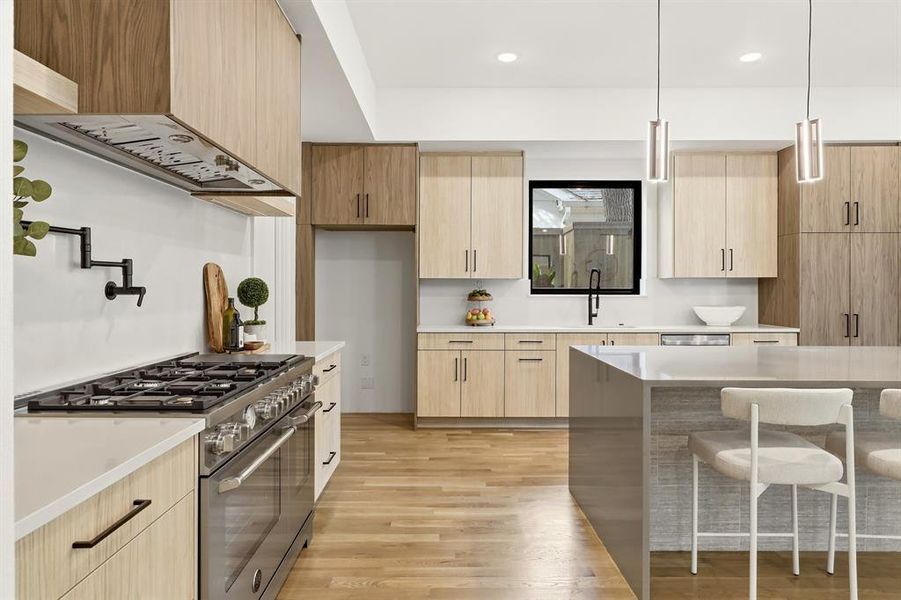 Furnished interior view inside a new home in , Dallas (Image 35).