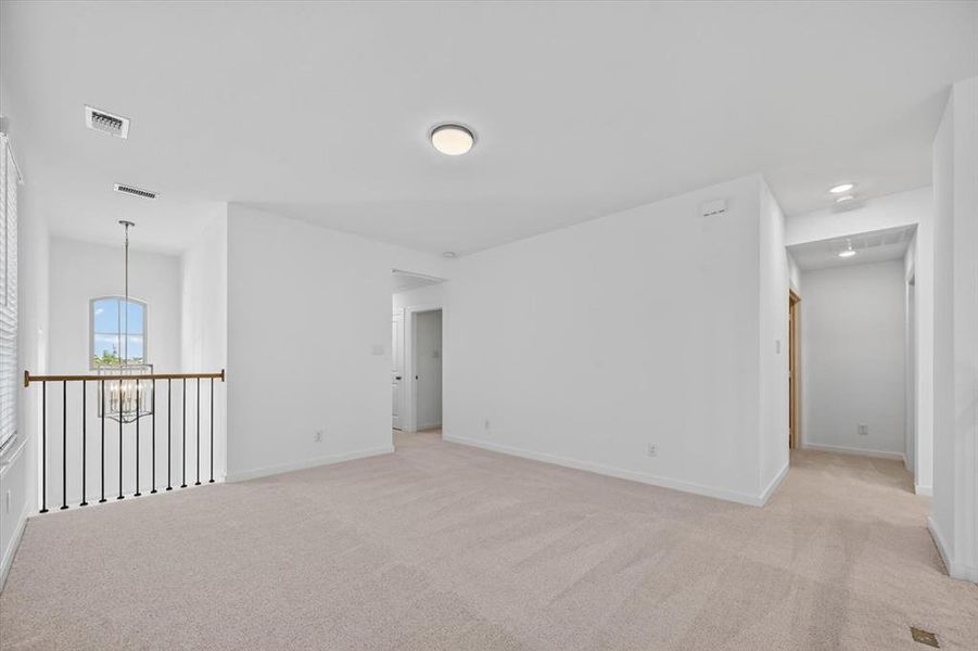 Spacious, unfurnished interior of a new home in Hillstead, Lavon (Image 15).