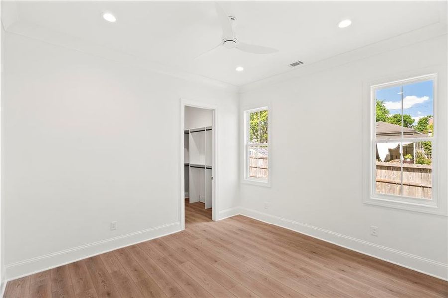 Spacious, unfurnished interior of a new home in , Calhoun (Image 15).