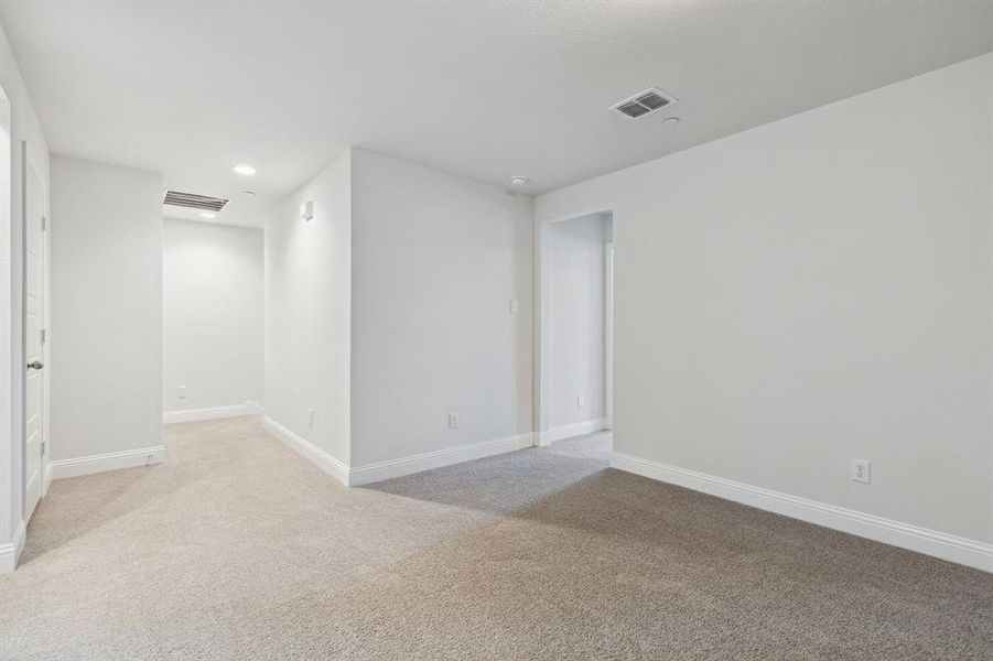 Spacious, unfurnished interior of a new home in , Watauga (Image 22).