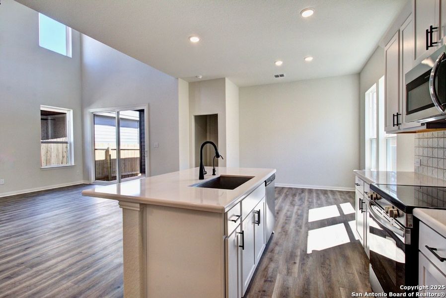 Furnished interior view inside a new home in Casinas at Gruene, New Braunfels (Image 5).