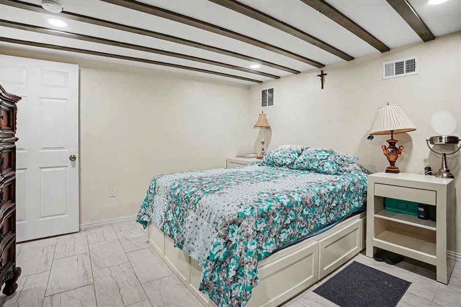 Furnished interior view inside a new home in , Kaufman (Image 13).