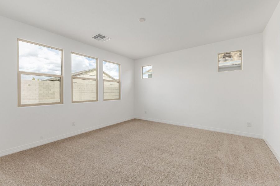 Spacious, unfurnished interior of a new home in Tierra Vistoso, Surprise (Image 11).