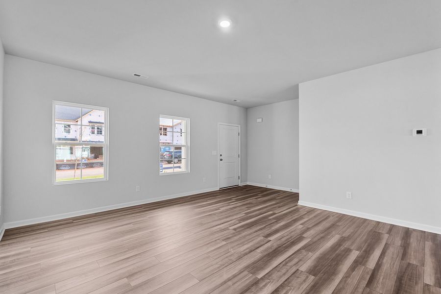 Spacious, unfurnished interior of a new home in Hanes Lake, Winston-Salem (Image 19). Spacious, unfurnished interior of a new home in Hanes Lake, Winston-Salem (Image 19).