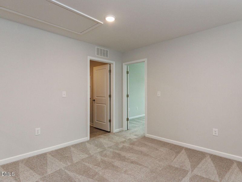 016-1280x960-upstairs-living-space