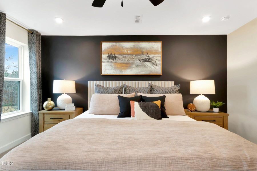 Sierra Primary Bedroom (3)