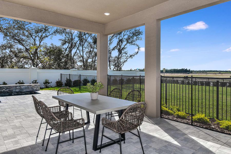 Representative exterior details of a home built from the Renown by Pulte Homes in Willow Ridge, Montverde (Image 4).