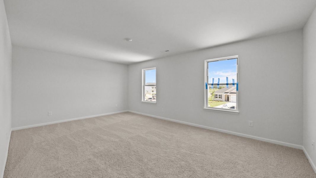 Spacious, unfurnished interior of a new home in East Ridge, Ayden (Image 24).