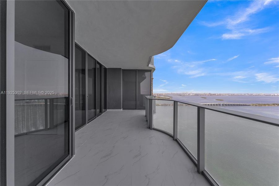 Exterior details and patio area of a home in Aria Reserve, Miami (Image 28).