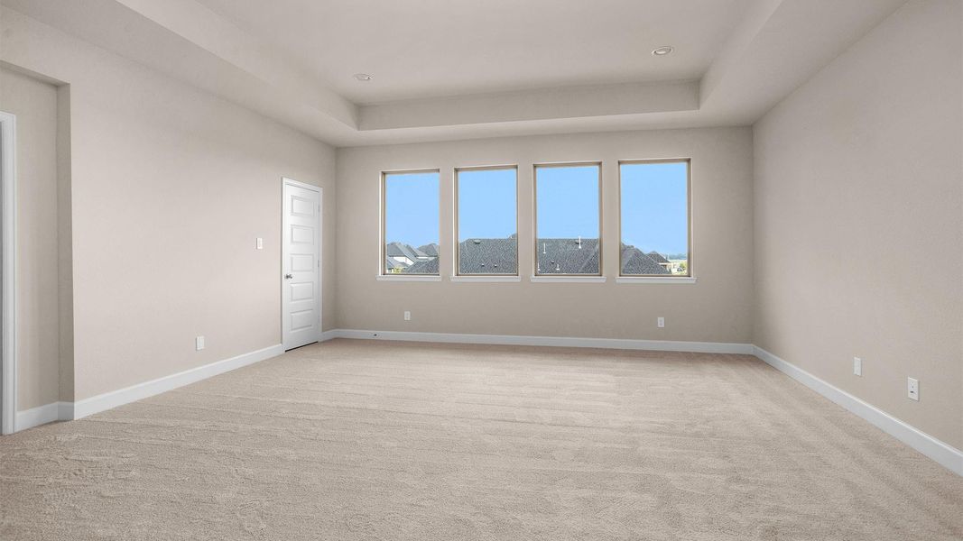Spacious, unfurnished interior of a new home in Katy Court 70', Katy (Image 8).