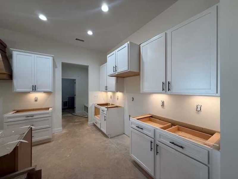 Image 20 of a home in .