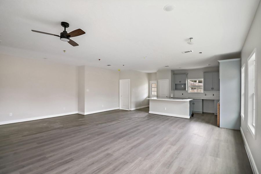 Spacious, unfurnished interior of a new home in , Crosby (Image 25).