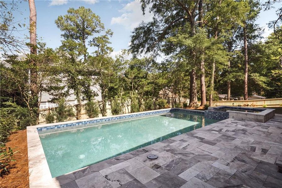 Community amenities in , Brookhaven (Image 53).