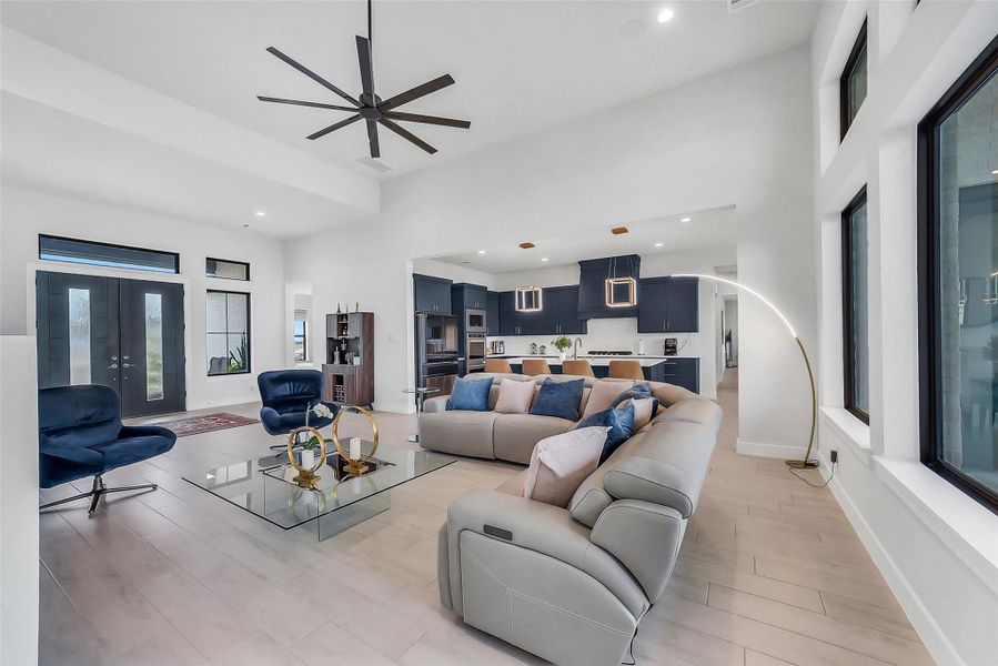 Furnished interior view inside a new home in Lakeview, Waller (Image 25).