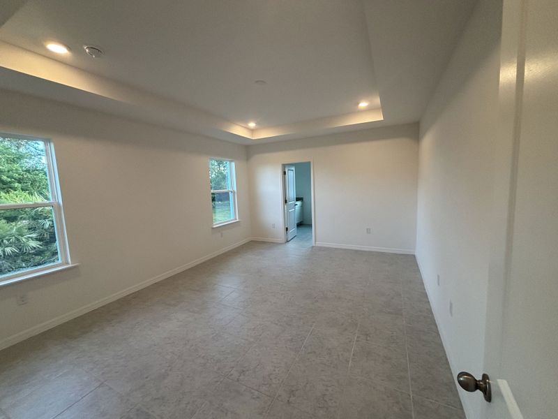 Spacious, unfurnished interior of a new home in Lehigh Acres, Lehigh Acres (Image 17).