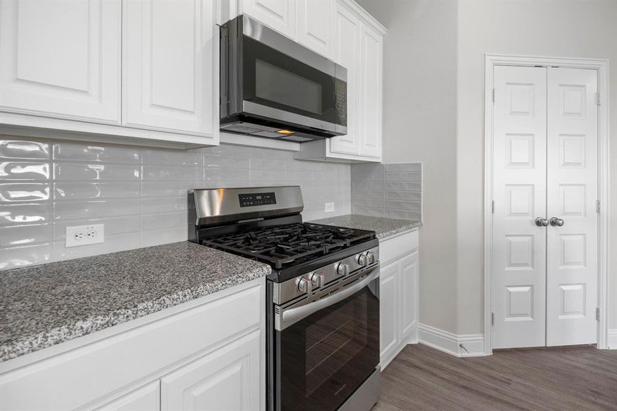 Furnished interior view inside a new home in Fox Landing, Caddo Mills (Image 6).