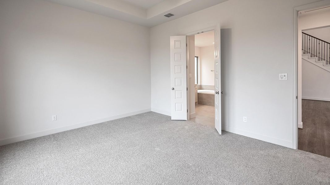 Spacious, unfurnished interior of a new home in Crosswinds 50', Kyle (Image 16).