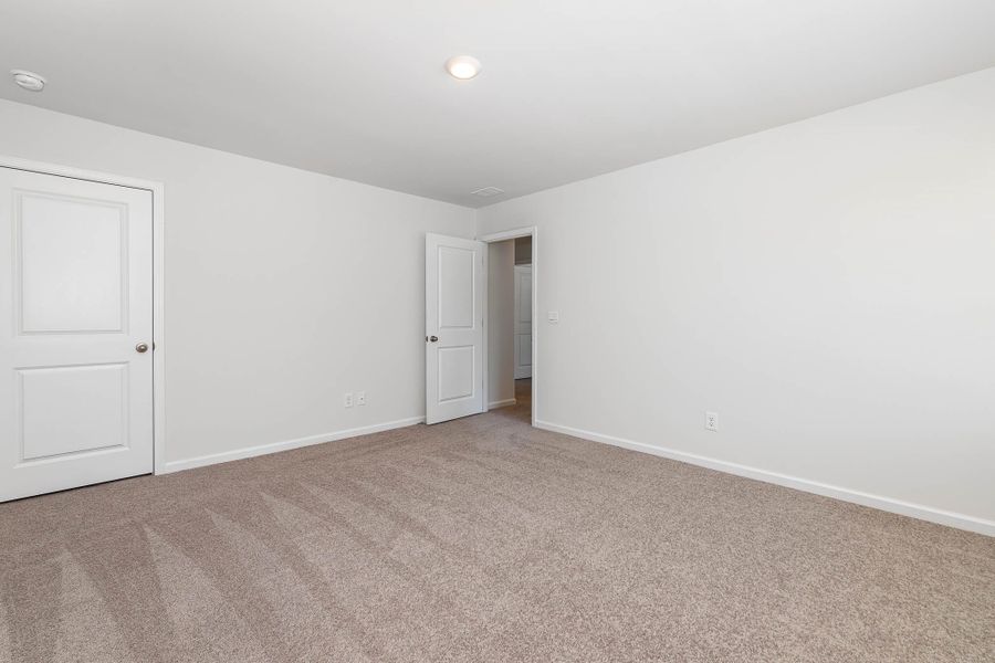 Representative unfurnished interior of a home built from the PENWELL by D.R. Horton in South Haven, Camden (Image 31).