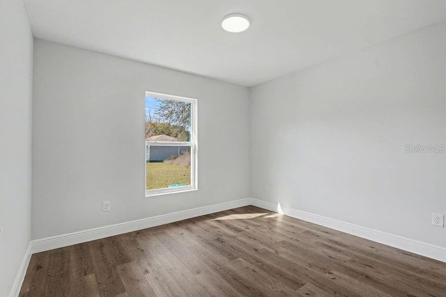 Spacious, unfurnished interior of a new home in , Ocala (Image 21).