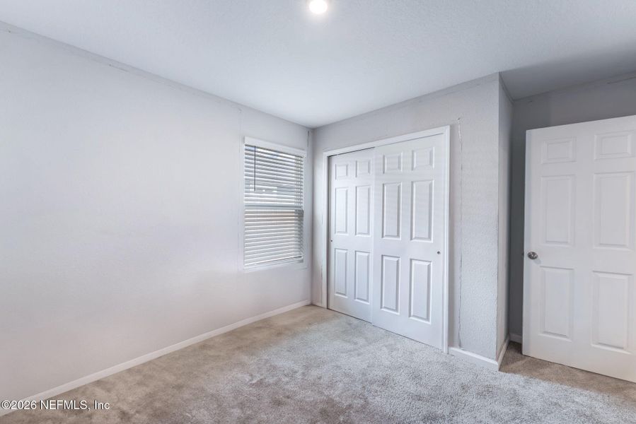 Spacious, unfurnished interior of a new home in , Jacksonville (Image 20).