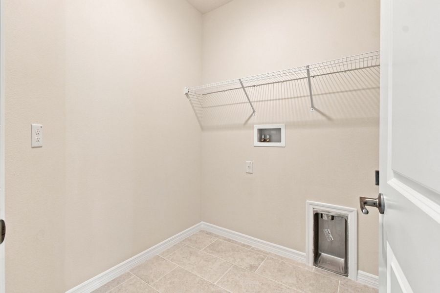 Spacious, unfurnished interior of a new home in Persimmon Place – Garden Series, Wesley Chapel (Image 16).