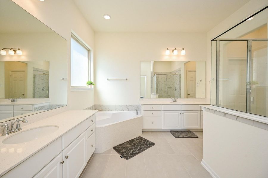 Furnished interior view inside a new home in StoneCreek Estates, Richmond (Image 7).