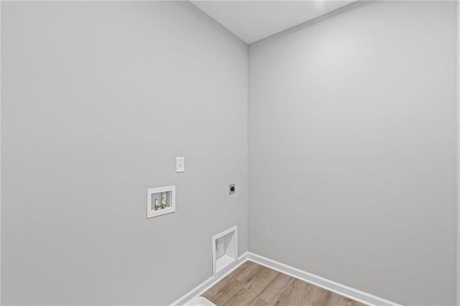 Spacious, unfurnished interior of a new home in Twin Lakes, Hoschton (Image 39).