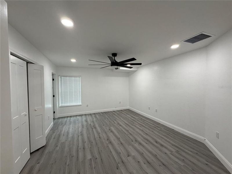 Spacious, unfurnished interior of a new home in , Sanford (Image 17).