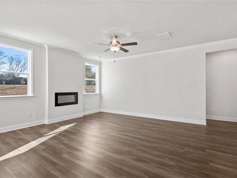 Spacious, unfurnished interior of a new home in Wehunt Meadows, Hoschton (Image 24).