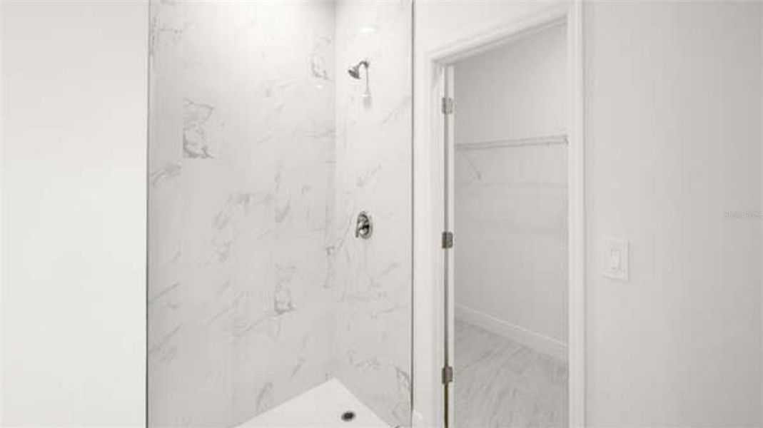 Spacious, unfurnished interior of a new home in , Sanford (Image 9).