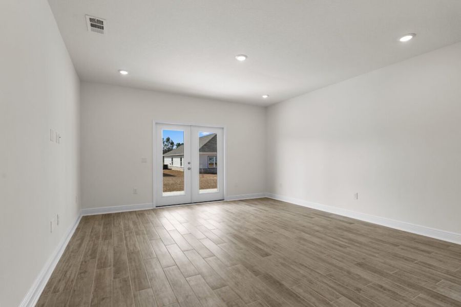 Spacious, unfurnished interior of a new home in Natureview, Freeport (Image 28). Spacious, unfurnished interior of a new home in Natureview, Freeport (Image 28).