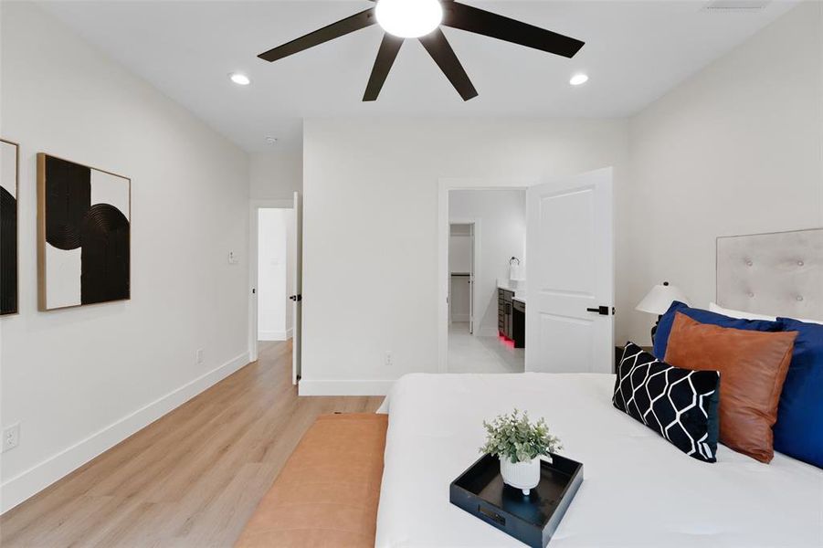 Furnished interior view inside a new home in , Dallas (Image 5).