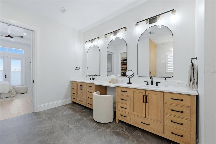 Furnished interior view inside a new home in , Sarasota (Image 34).