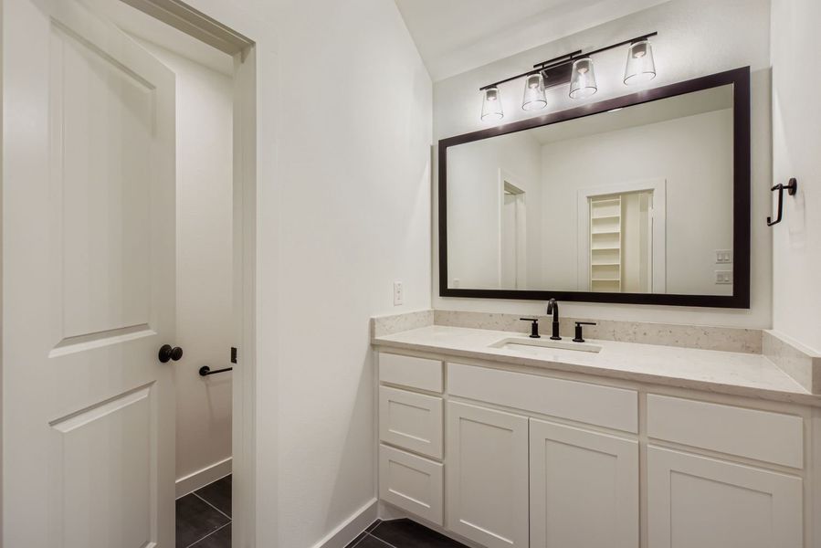 3113 Sir Judge - Primary Bathroom