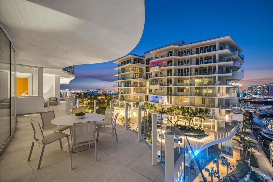 Exterior details and patio area of a home in , Fort Lauderdale (Image 35).