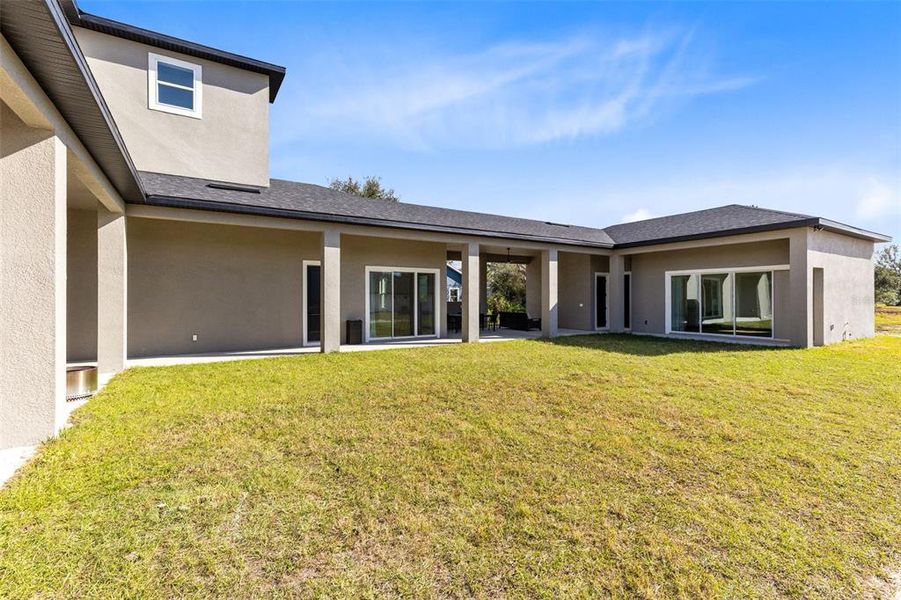 The amazing wrap around lanai offers up tons of outdoor living space.